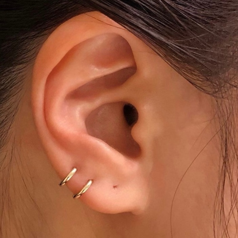 18k Gold Filled Dainty Extra Small Hoop Huggie Earrings ✨